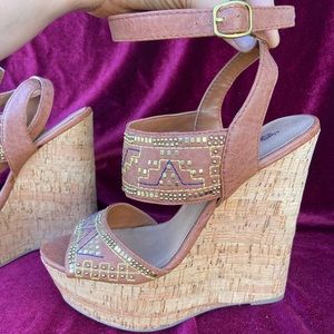 Nine West Vintage America Tan Cork Wedges Sz 8.5